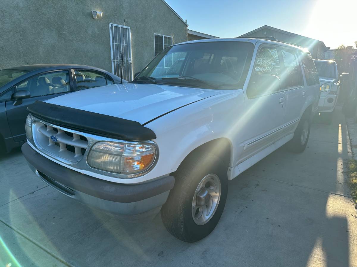 Ford-explorer-1996-2