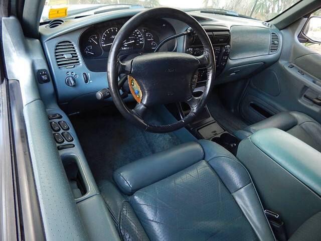 Ford-explorer-1996-20