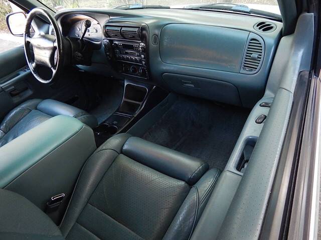 Ford-explorer-1996-23