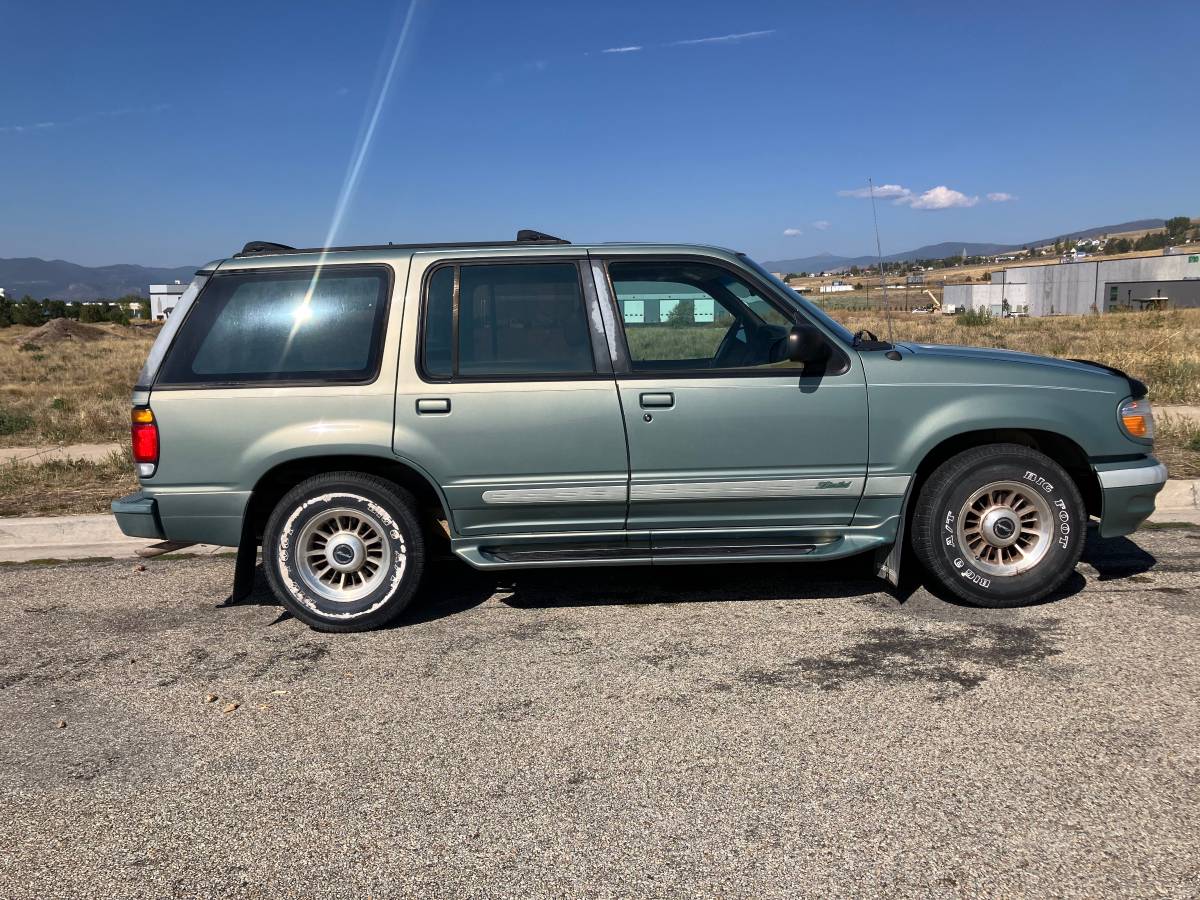 Ford-explorer-1996-3