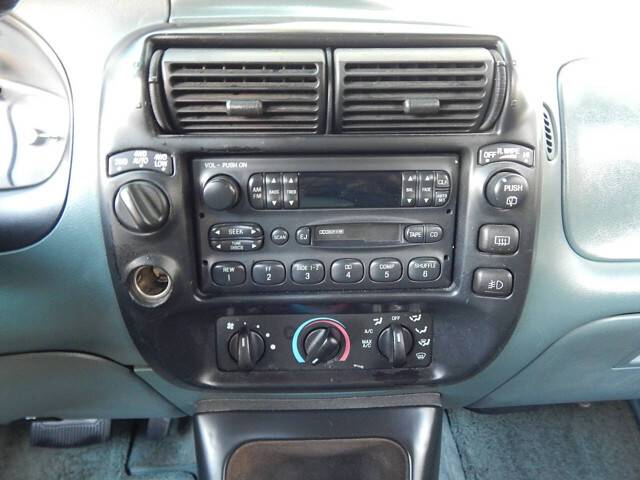 Ford-explorer-1996-4