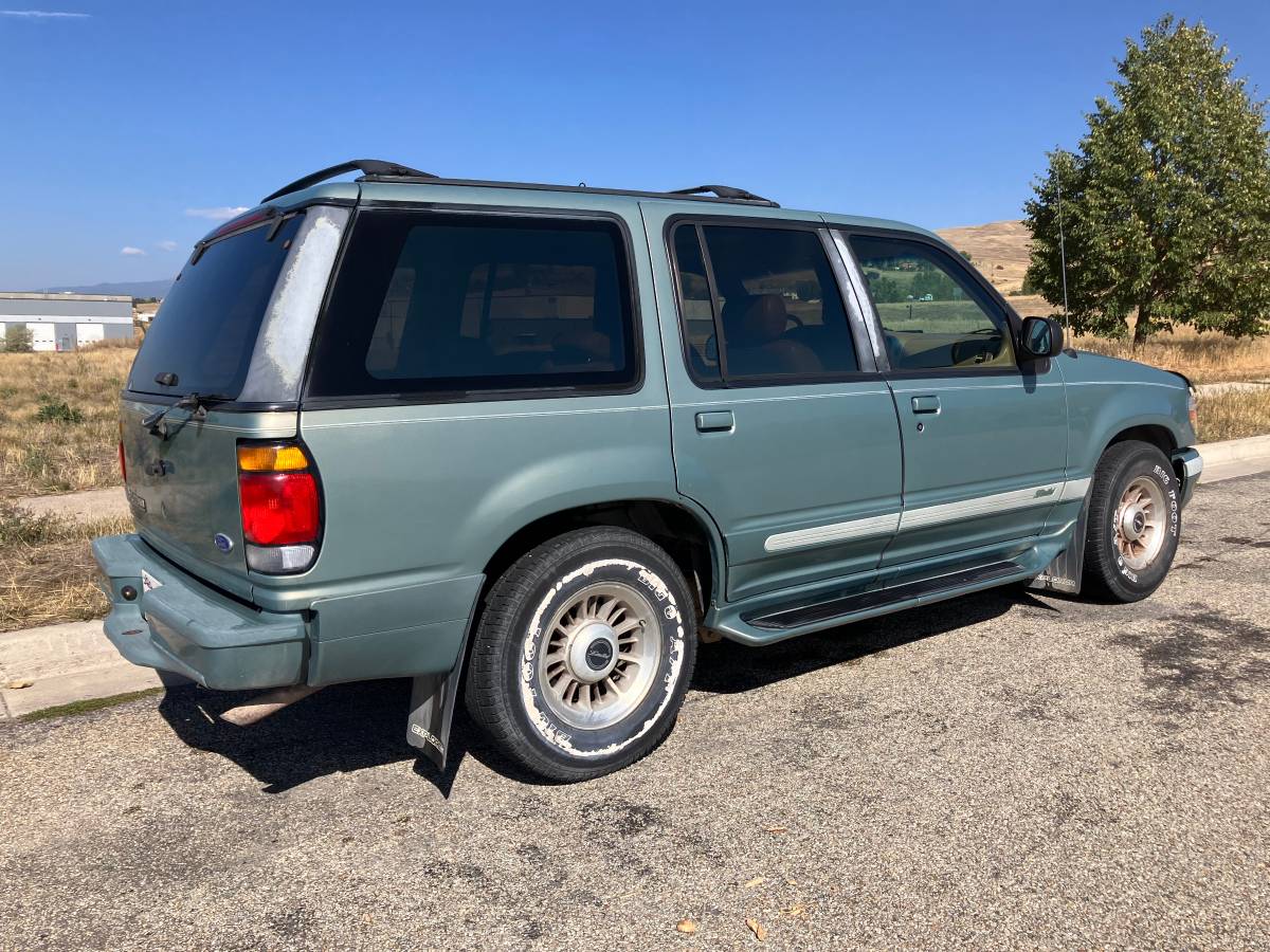 Ford-explorer-1996-4