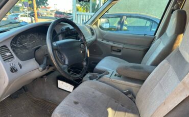 Ford-explorer-1996-4