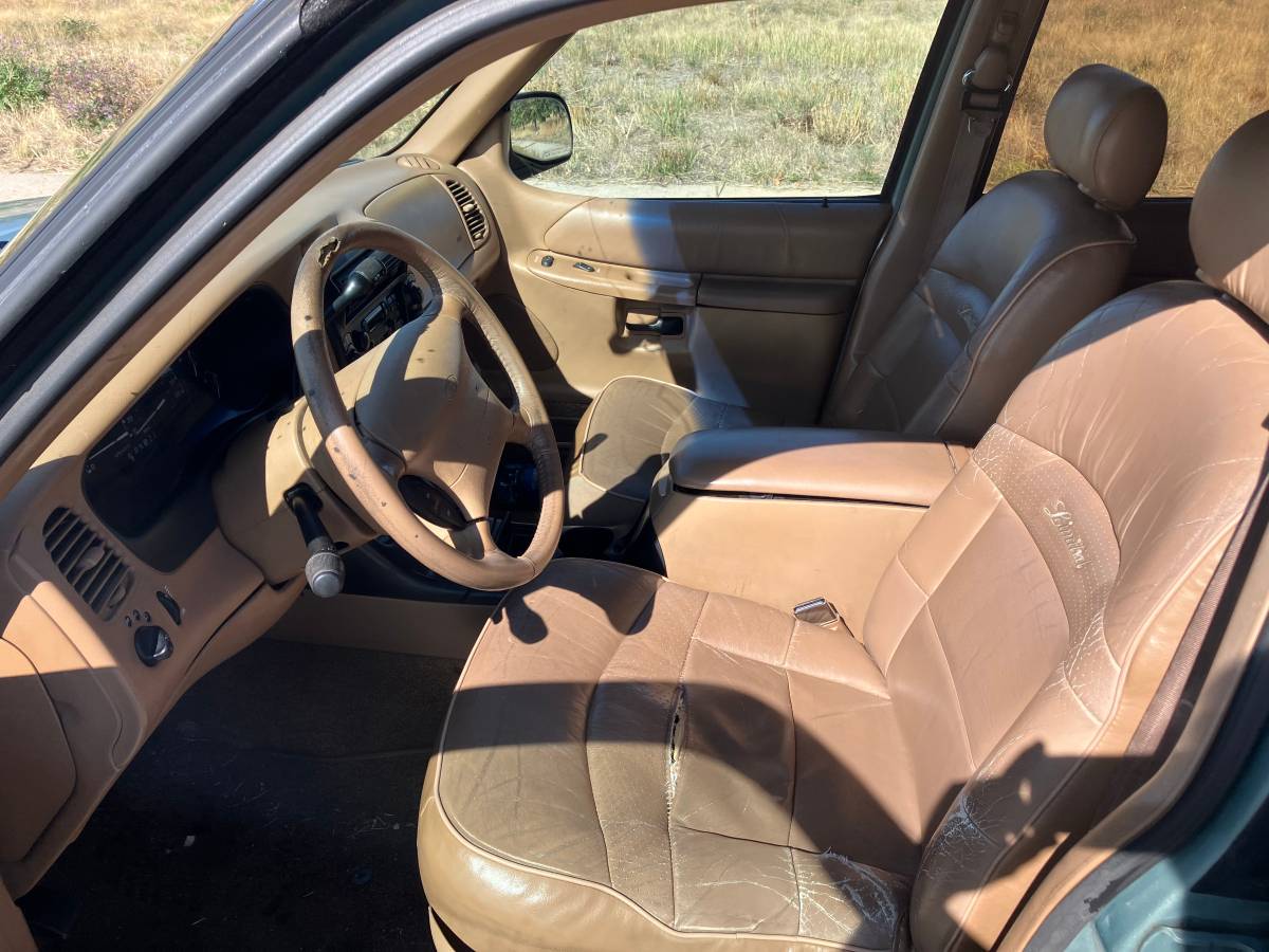 Ford-explorer-1996-7