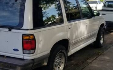 Ford-explorer-1996-white-4
