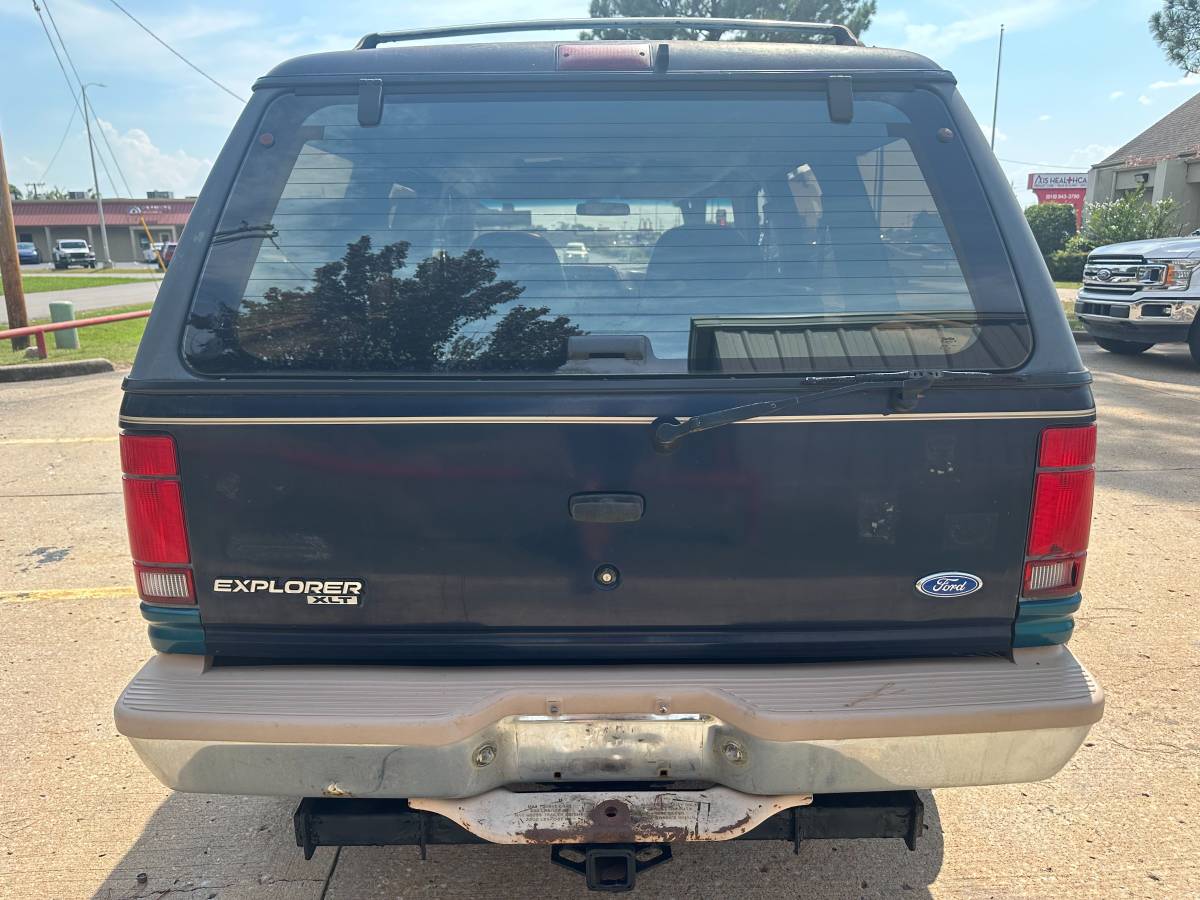 Ford-explorer-eddie-bauer-4x4-1994-2