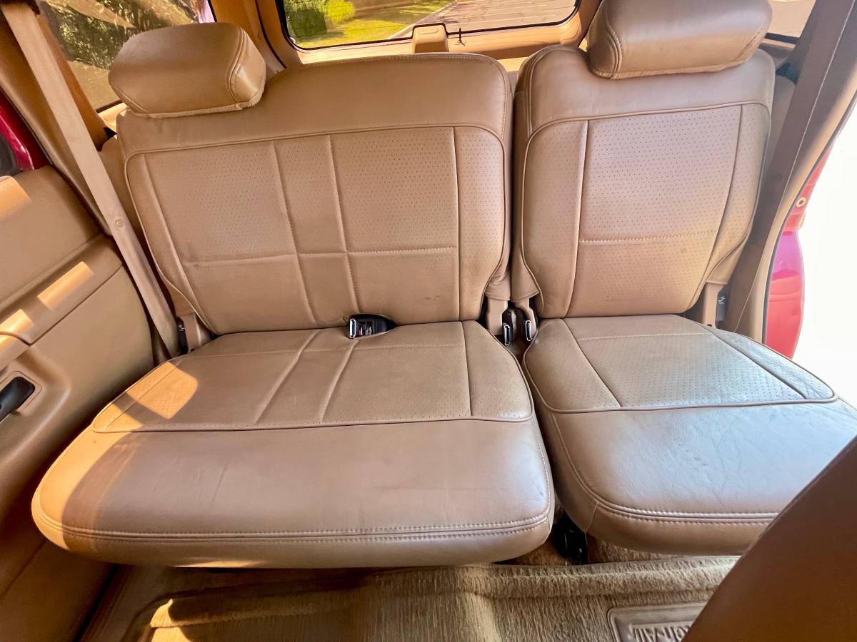 Ford-explorer-eddie-bauer-4x4-1996-red-12