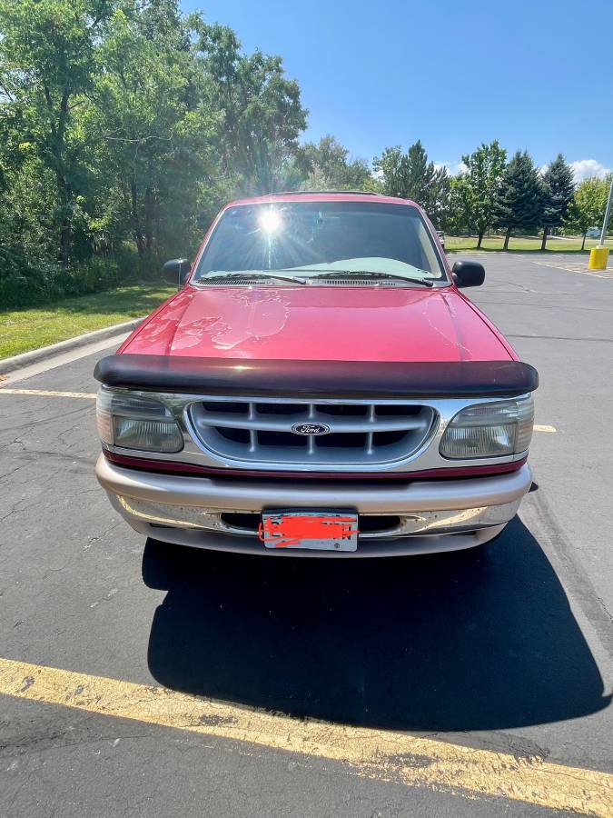 Ford-explorer-eddie-bauer-4x4-1996-red-17