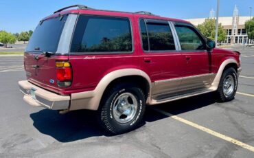 Ford-explorer-eddie-bauer-4x4-1996-red-2