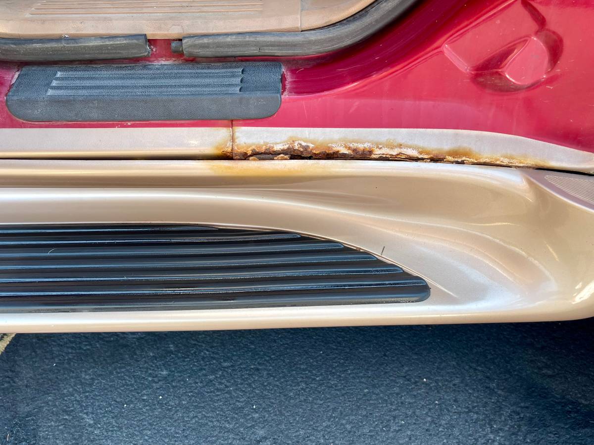 Ford-explorer-eddie-bauer-4x4-1996-red-4