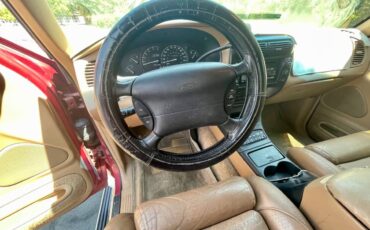 Ford-explorer-eddie-bauer-4x4-1996-red-8