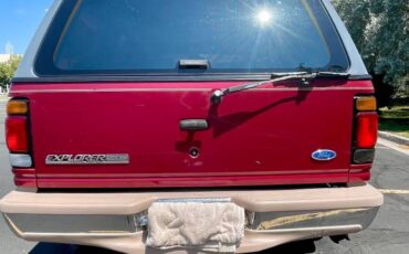 Ford-explorer-eddie-bauer-4x4-1996-red-9