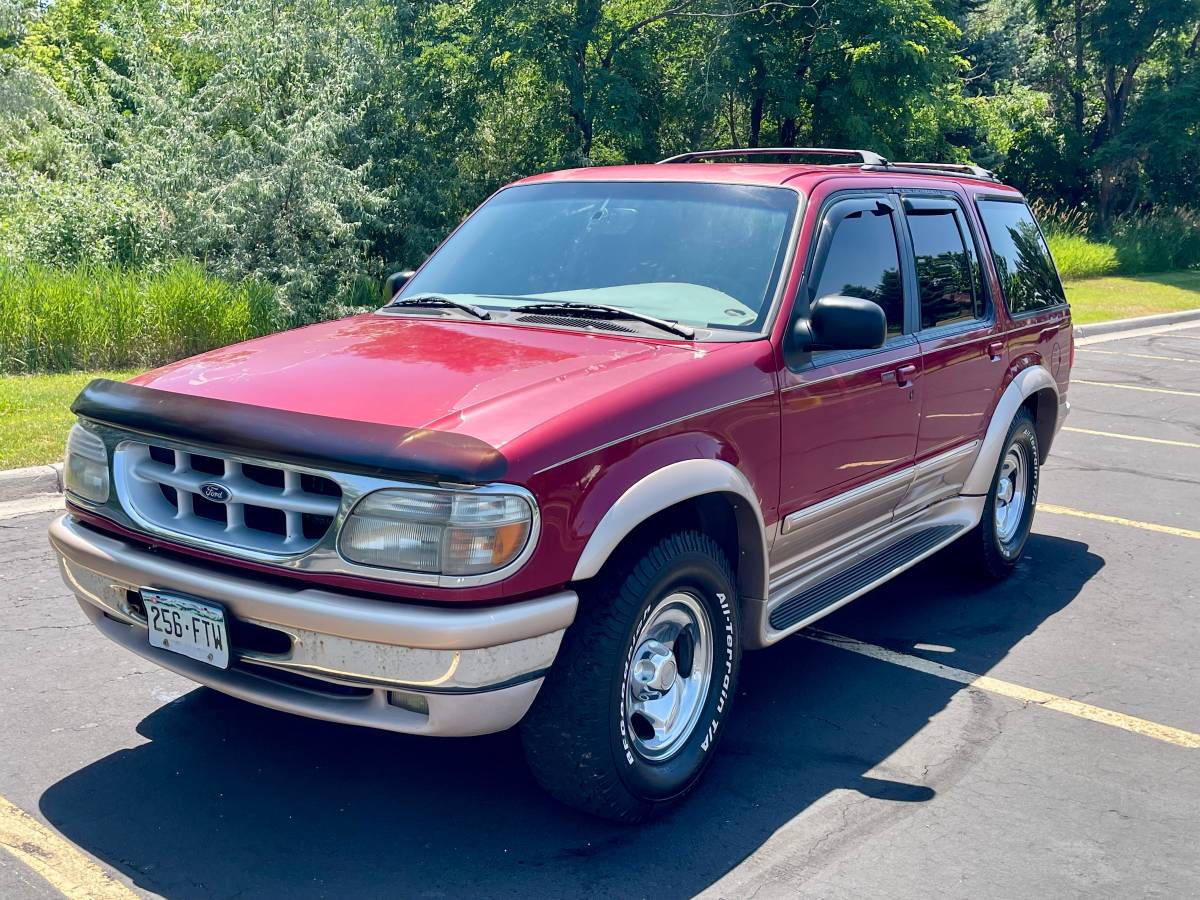 Ford-explorer-eddie-bauer-4x4-1996-red