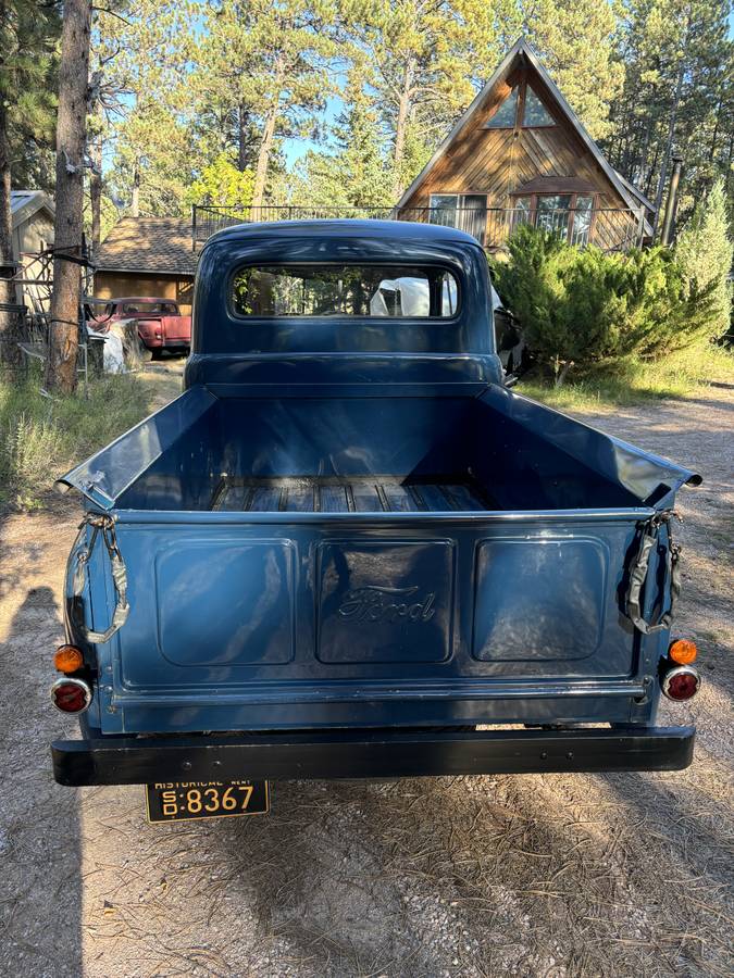 Ford-f-1-truck-1952-blue-3