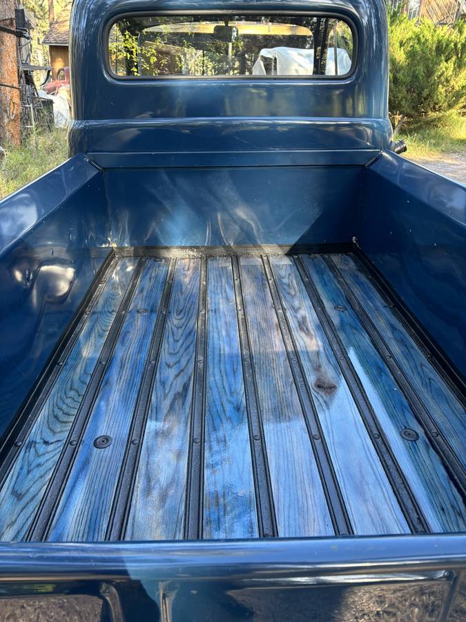 Ford-f-1-truck-1952-blue-4