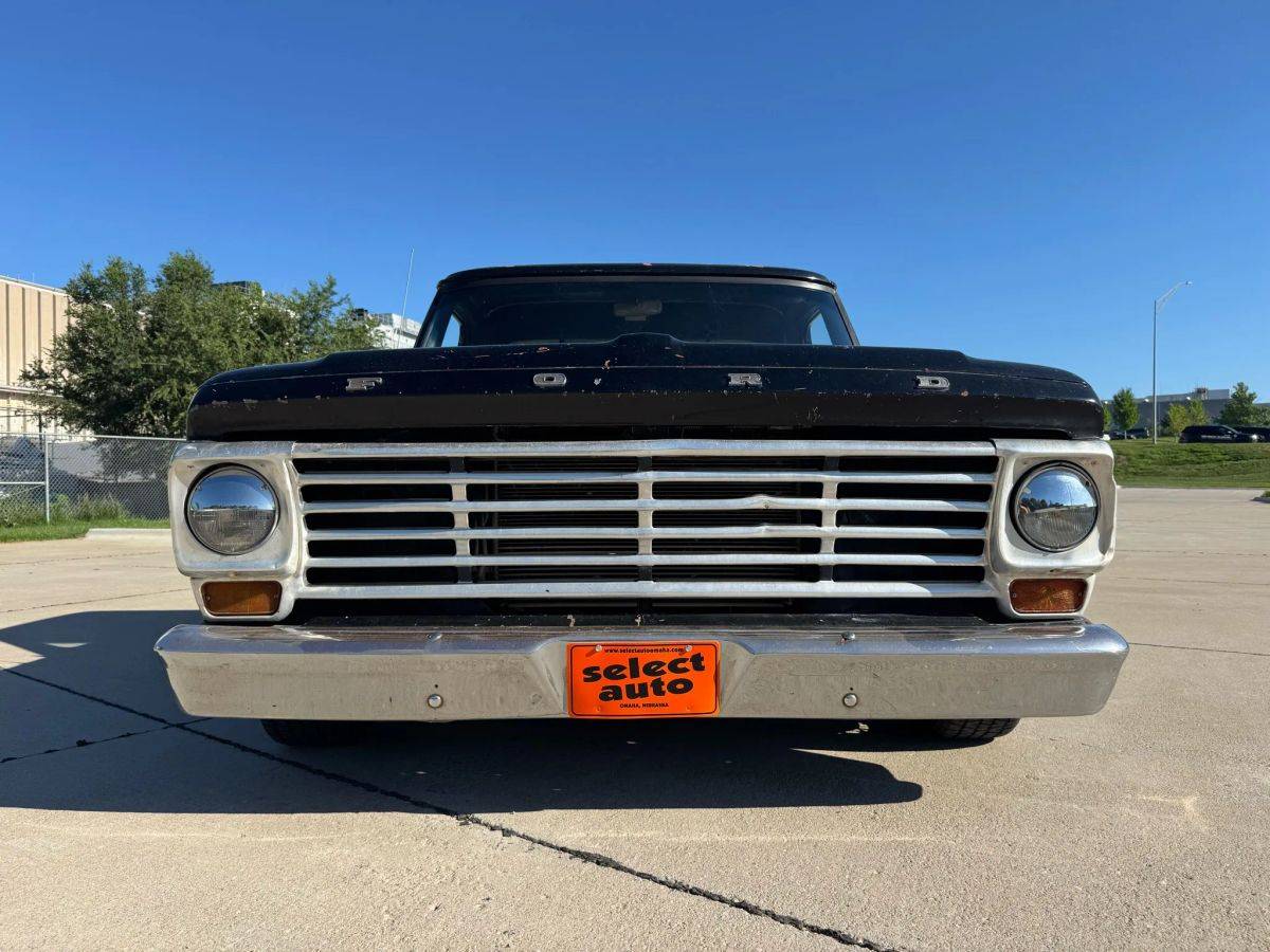 Ford-f-100-1967-black-9