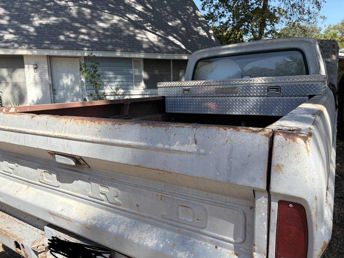 Ford-f-100-1968-grey-1