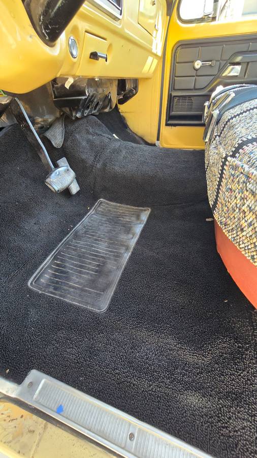 Ford-f-100-custom-1975-yellow-15