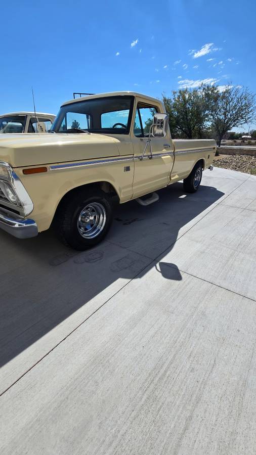 Ford-f-100-custom-1975-yellow-2