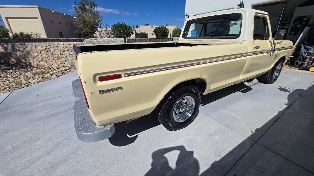 Ford-f-100-custom-1975-yellow-5