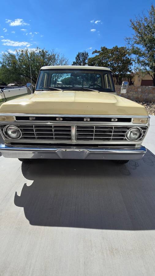 Ford-f-100-custom-1975-yellow