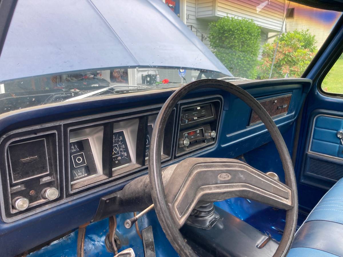 Ford-f-150-1979-blue-9