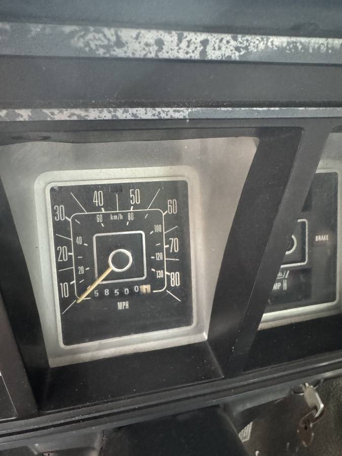 Ford-f-150-1979-red-4