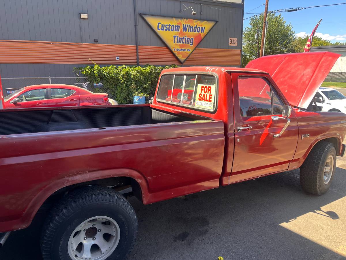 Ford-f-150-1984