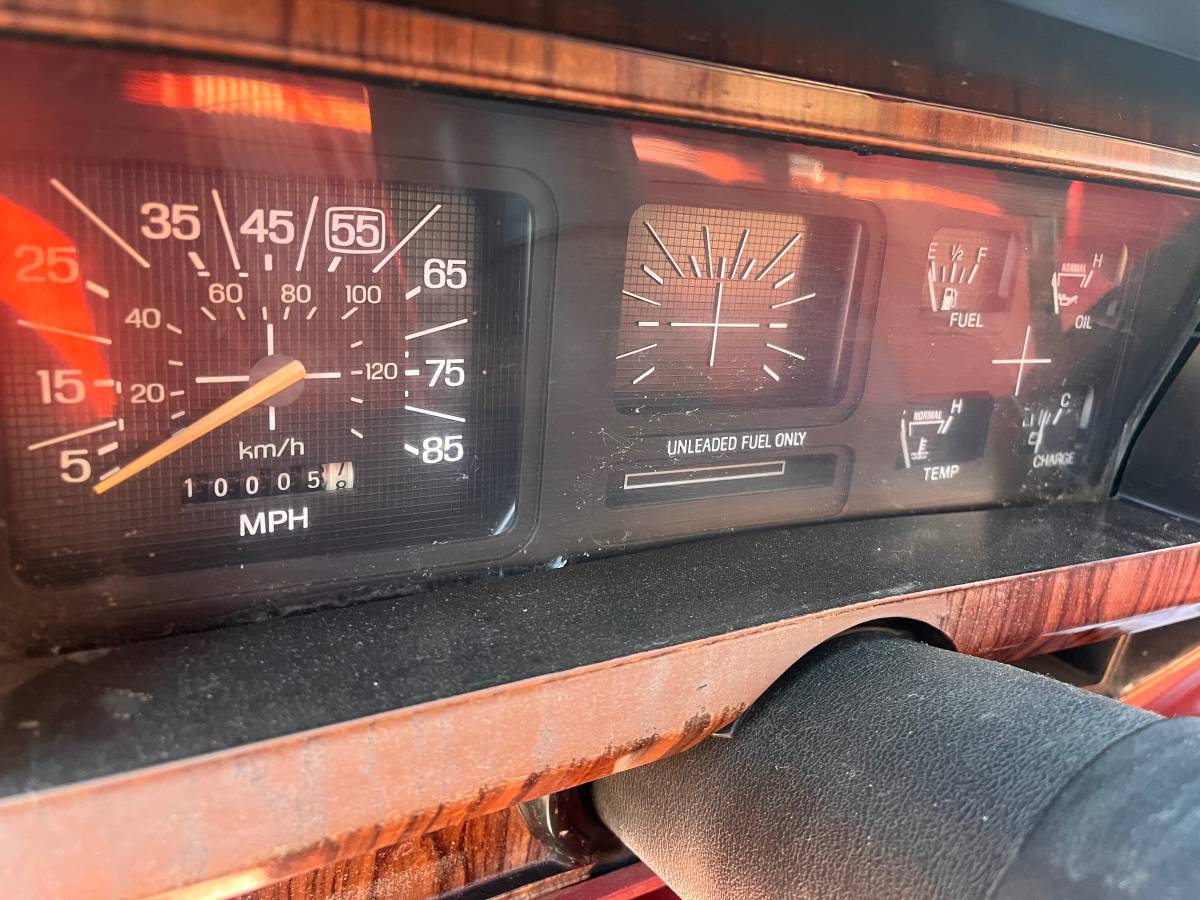 Ford-f-150-1984-9
