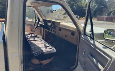 Ford-f-150-1984-white-5