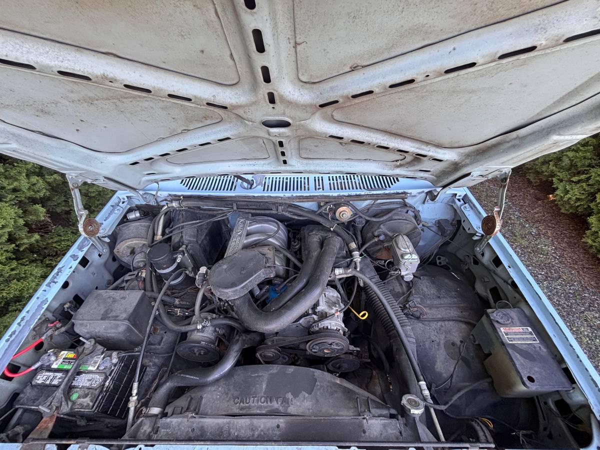 Ford-f-150-1986-blue-19