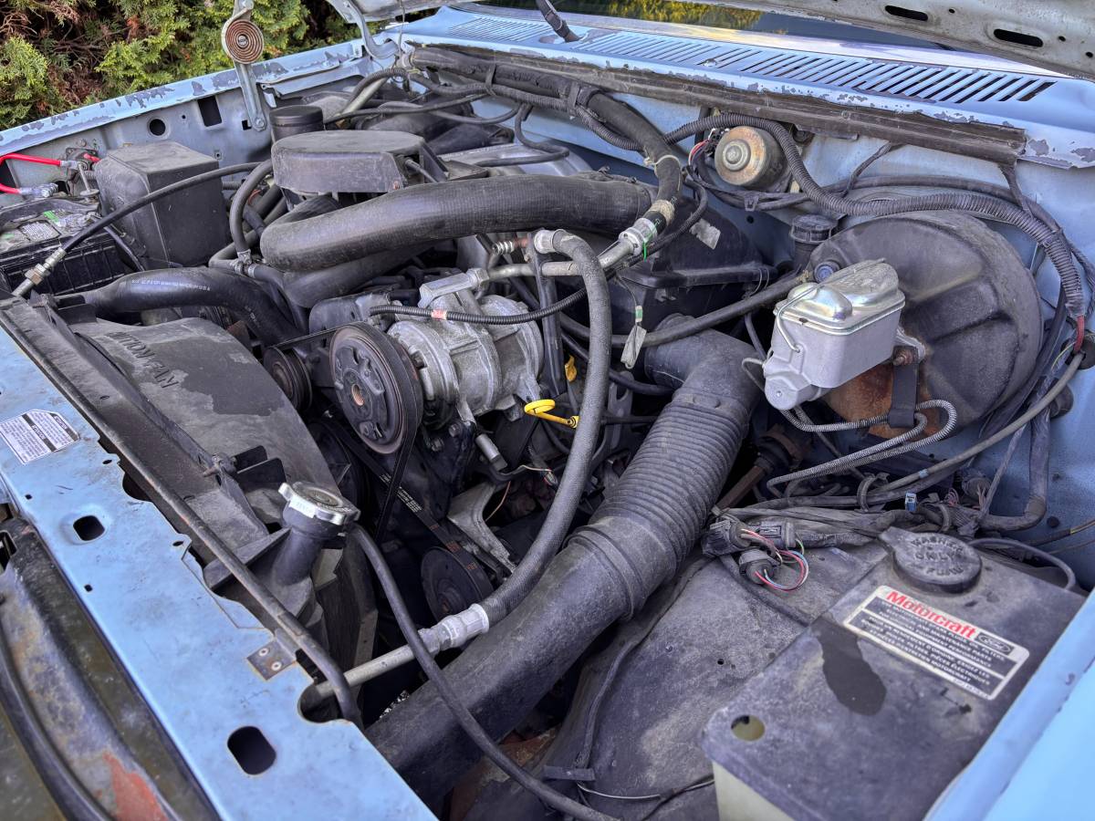 Ford-f-150-1986-blue-7