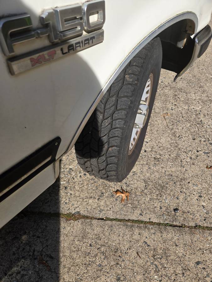 Ford-f-150-1987-white-14