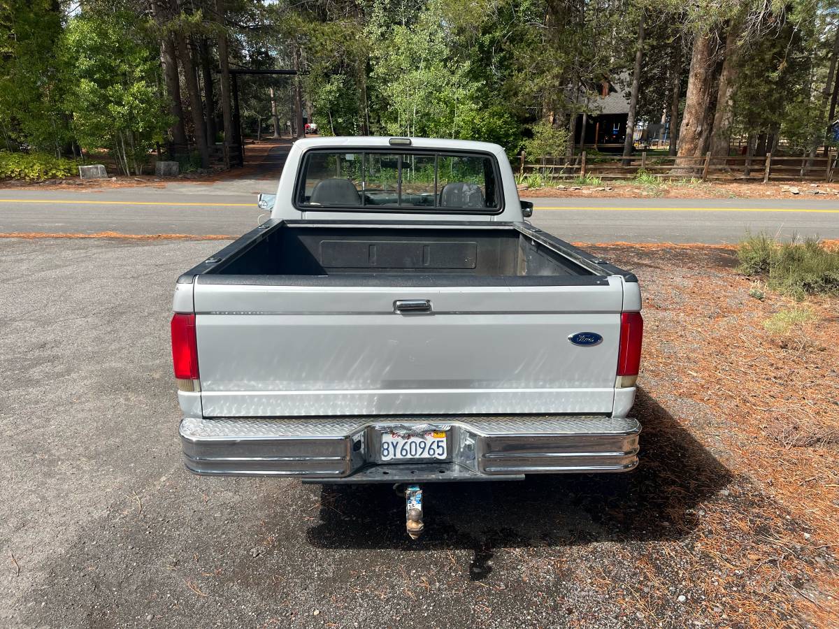 Ford-f-150-1989-silver-1
