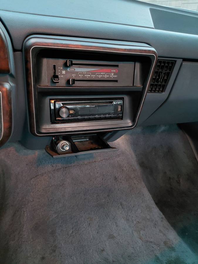 Ford-f-150-1991-white-13