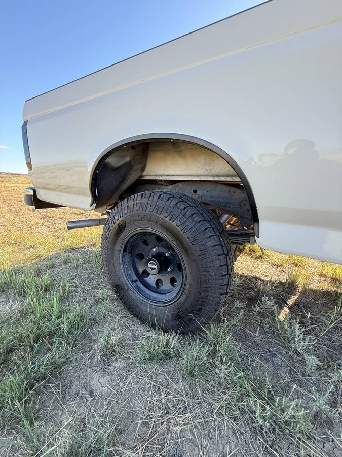 Ford-f-150-1991-white-18