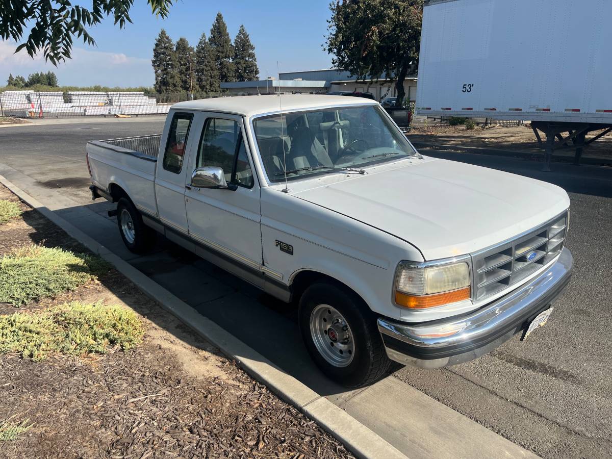 Ford-f-150-1994-white-1