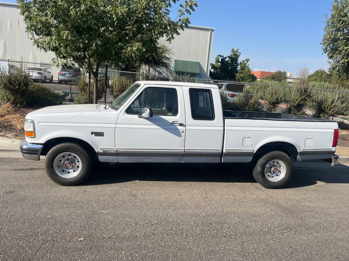 Ford-f-150-1994-white-2