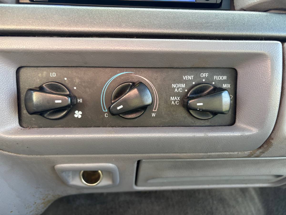 Ford-f-150-1995-custom-14