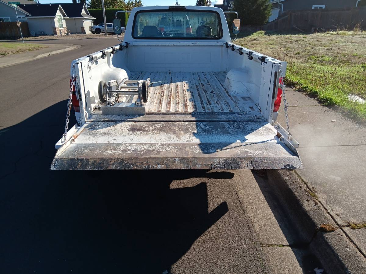 Ford-f-150-1995-white-4