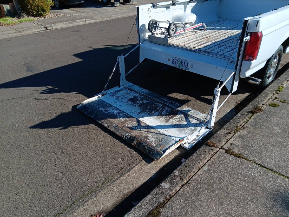 Ford-f-150-1995-white-5