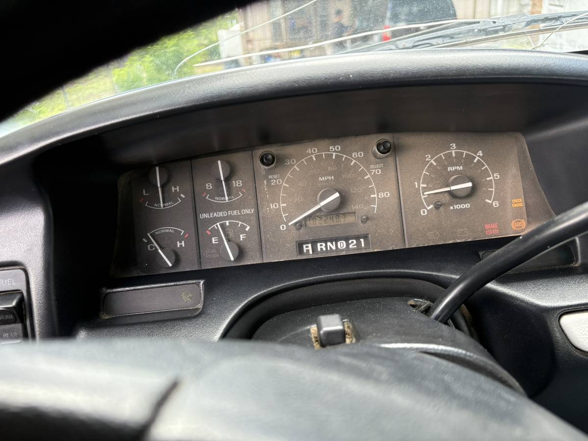 Ford-f-150-1995-white-9