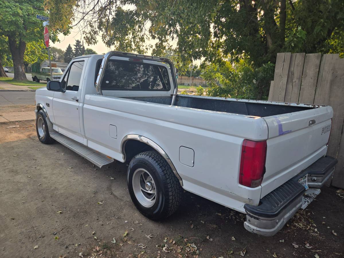 Ford-f-150-1996-white-4