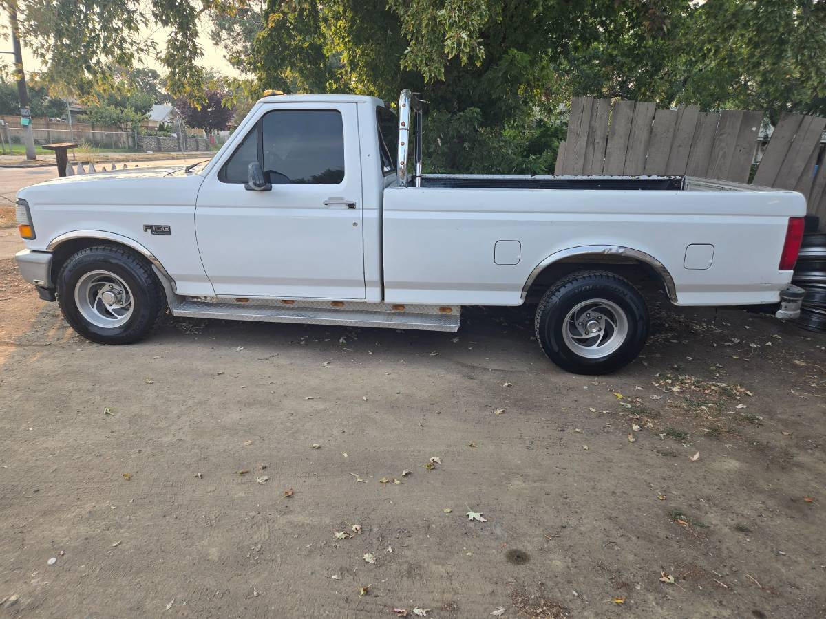 Ford-f-150-1996-white