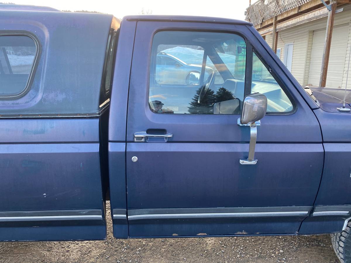 Ford-f-150-4wd-long-bed-1988-blue-11