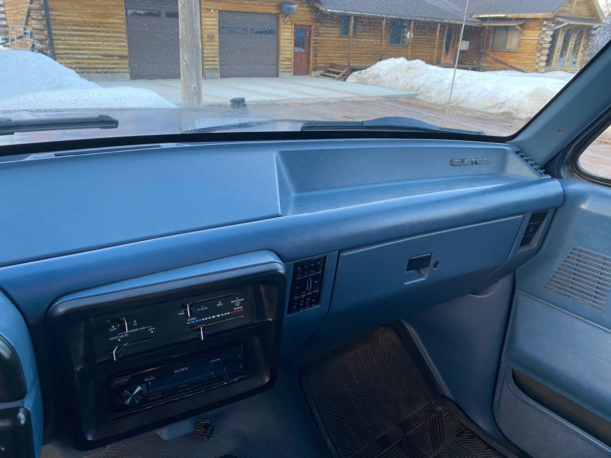 Ford-f-150-4wd-long-bed-1988-blue-7