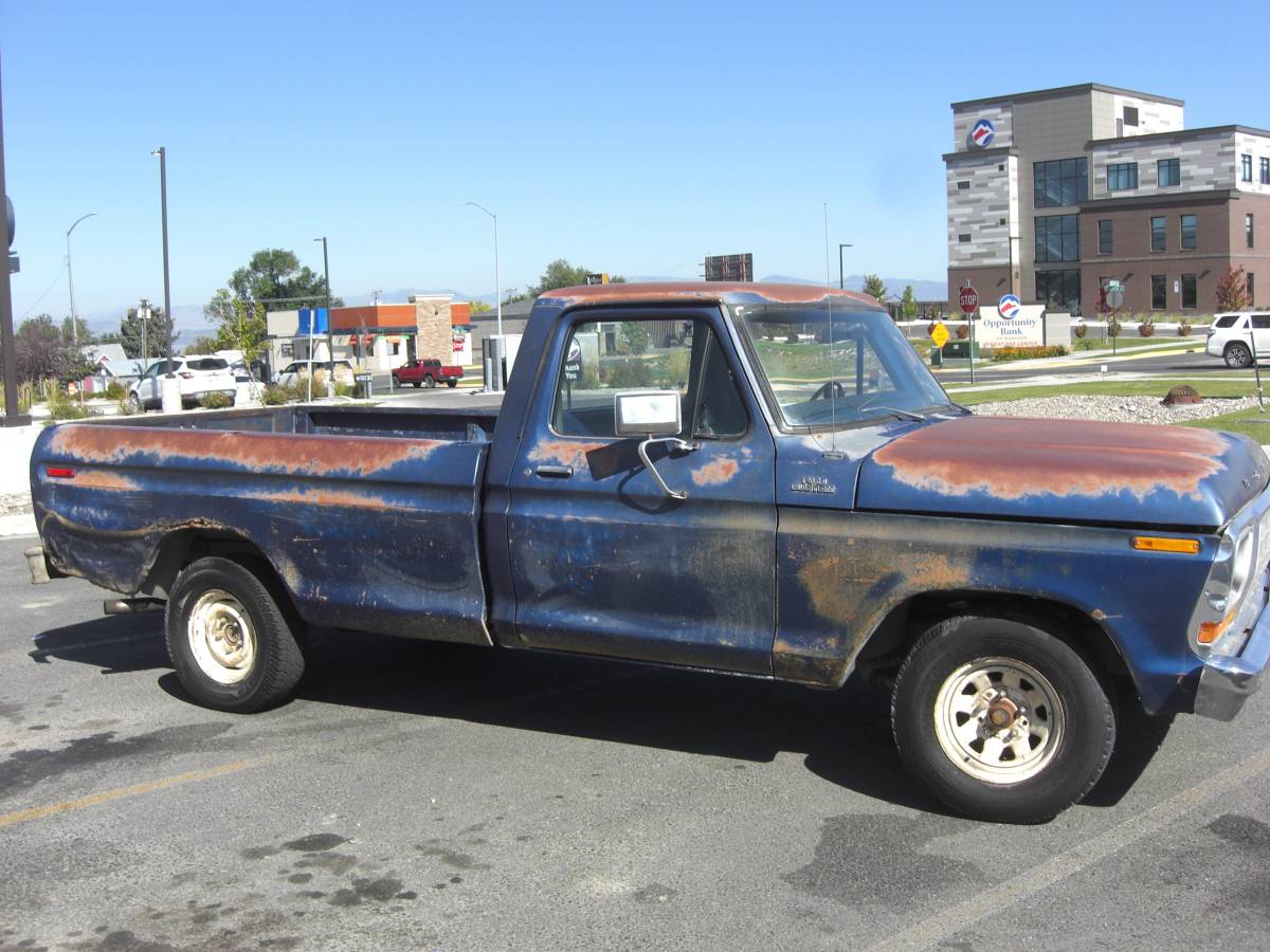 Ford-f-150-custom-1978-blue-4