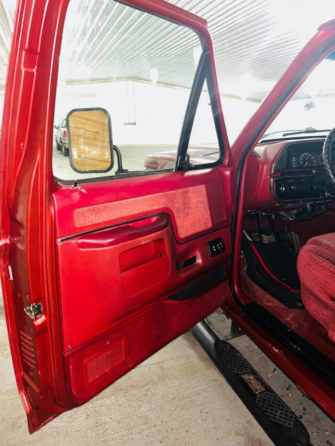Ford-f-150-diesel-1988-red-10