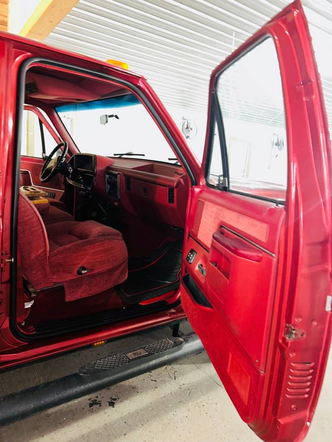 Ford-f-150-diesel-1988-red-5