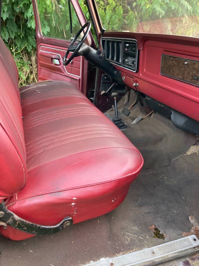 Ford-f-150-ranger-1979-red-13
